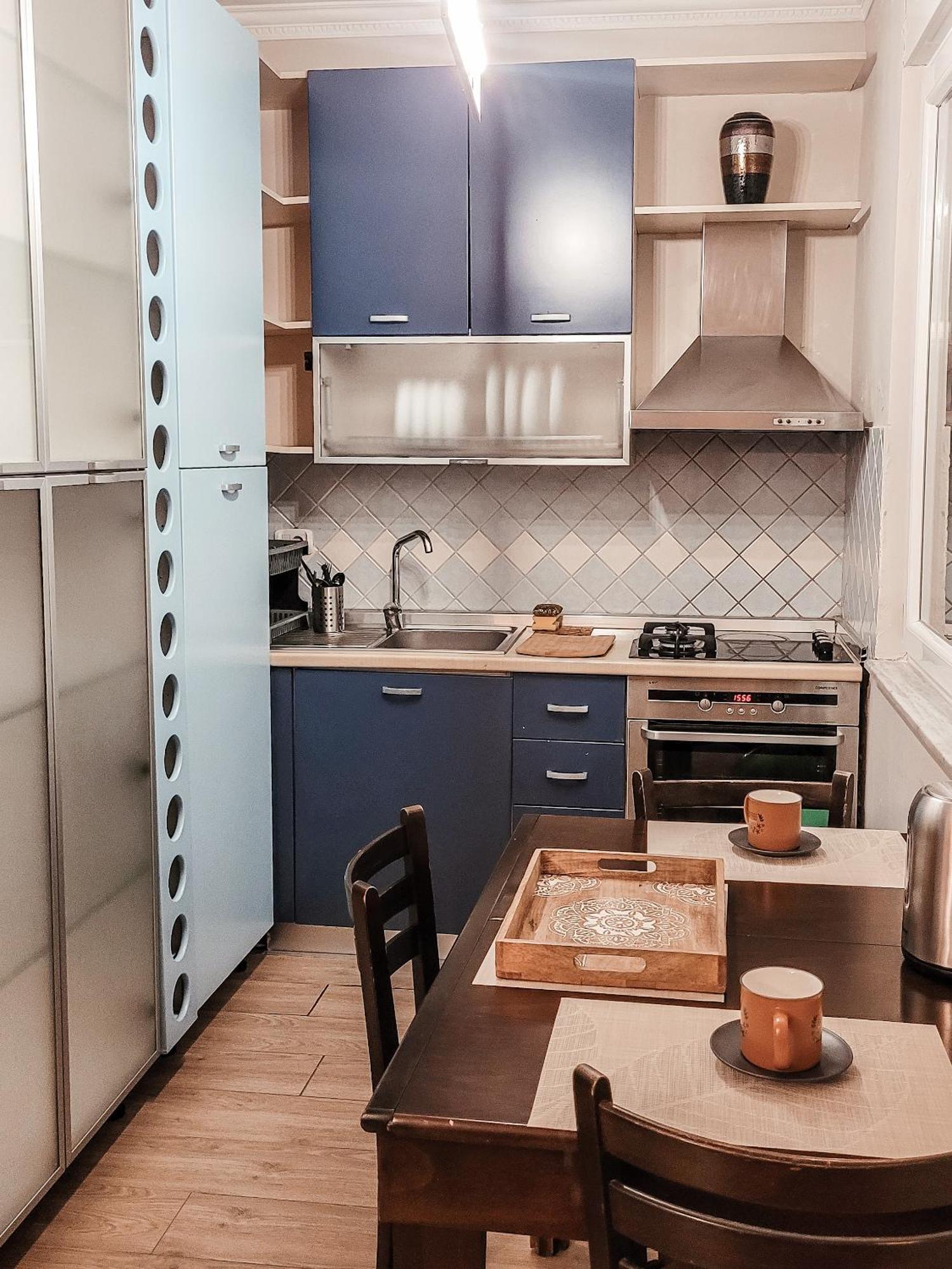 Skyline Apartment *